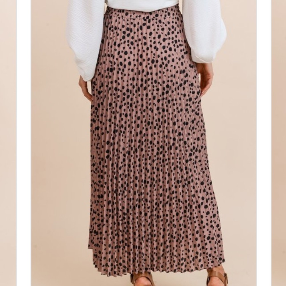 Mauve Maxi Skirt - Picture 5 of 6